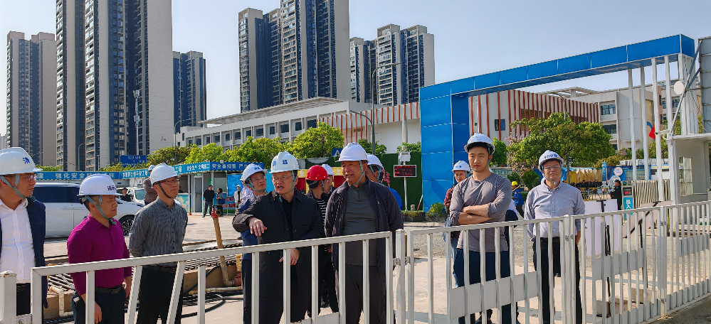 市領(lǐng)導帶隊督導檢查施工安全、防汛防風、污染防治等工作